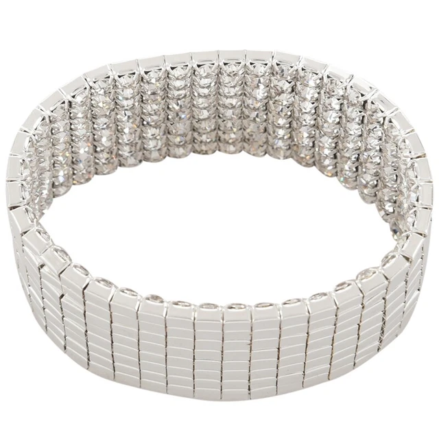 Markenlose versilberte Modeschmuck aus Strasssteinen