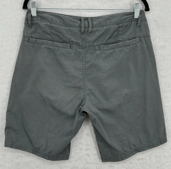 Pantalones Cortos Topman Para Hombre Talla 30 Gris Chino Botón Mosca Bermudas Frente Plano Neutro Foto 3 de 4