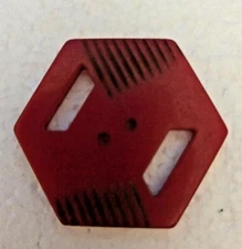 BUTTON ~ DILL BUTTON VINTAGE LARGE 1  1/4" x 1  1/4" RED