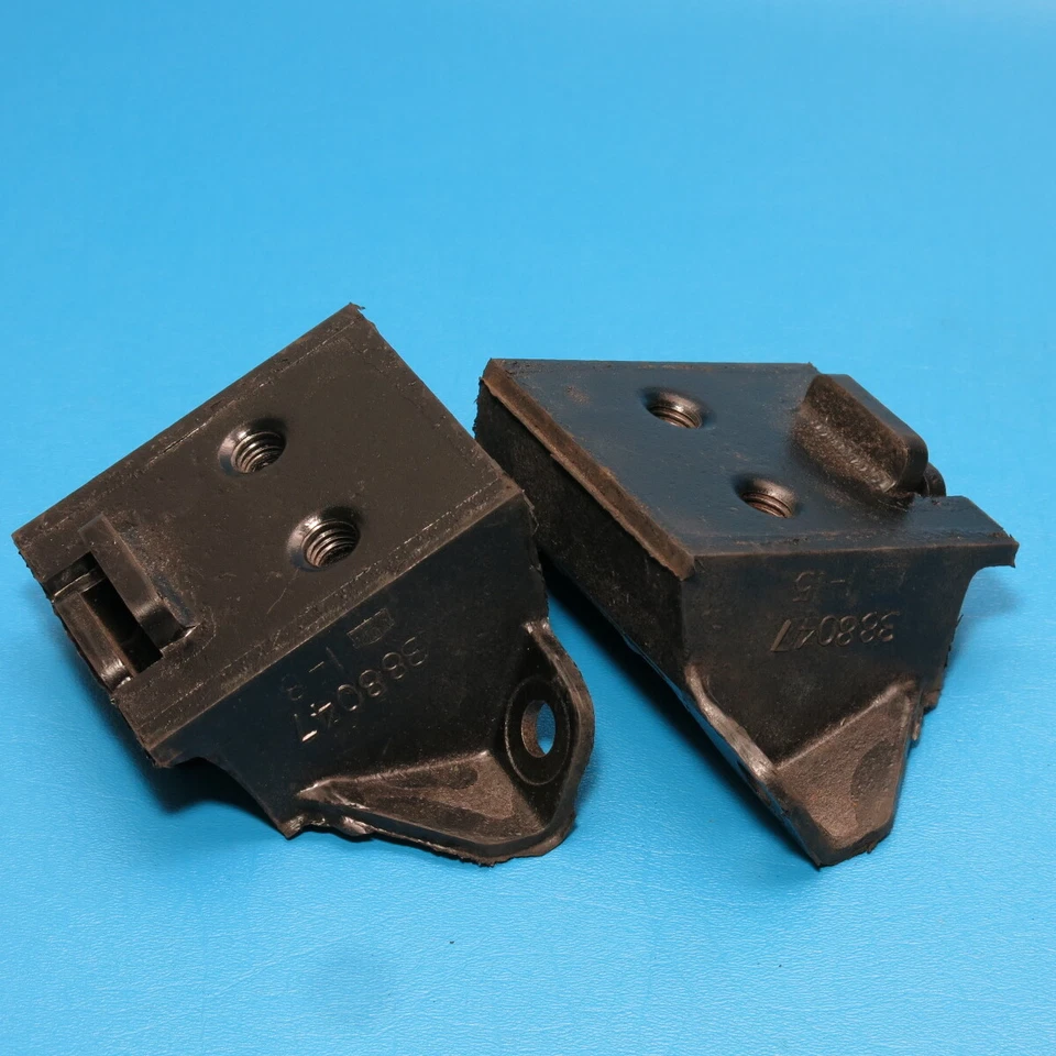 Par NOS GM 1965 Oldsmobile Cutlass F85 Jetstar 88 montagens de motor dianteiro 388047 - Imagem 2 de 4