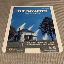 The Day After 1983 CED RCA Videodisc STEVE GUTTENBERG JOHN LITHGOW Great Film 