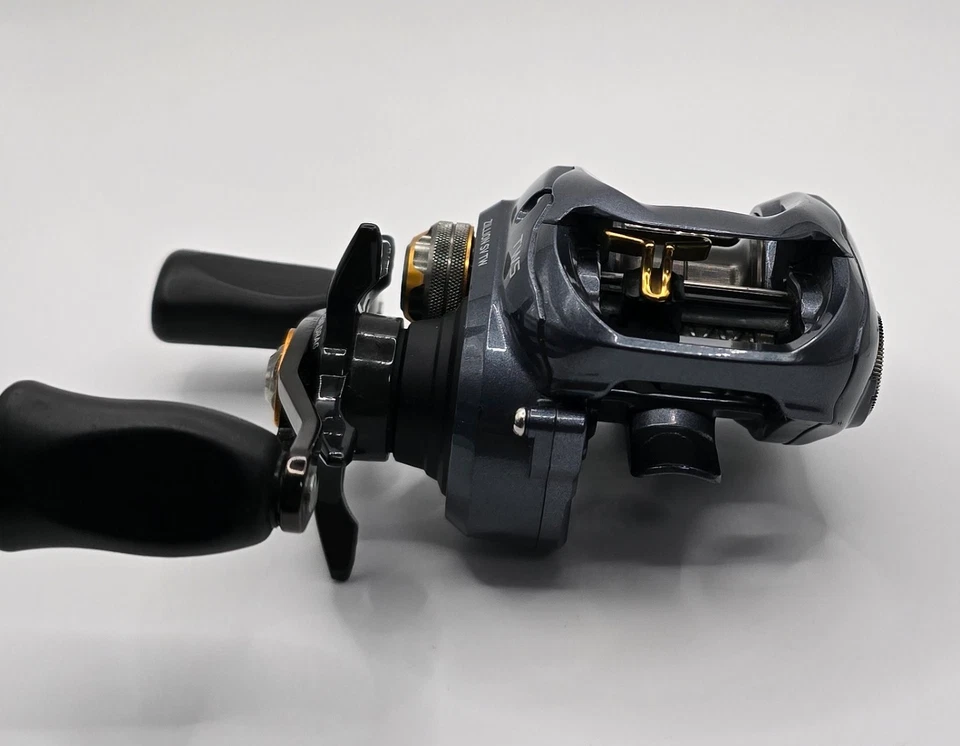 Carrete Baitcast Daiwa 16 Zillion SV TW 1016 SV-H mano derecha de Japón Foto 4 de 4