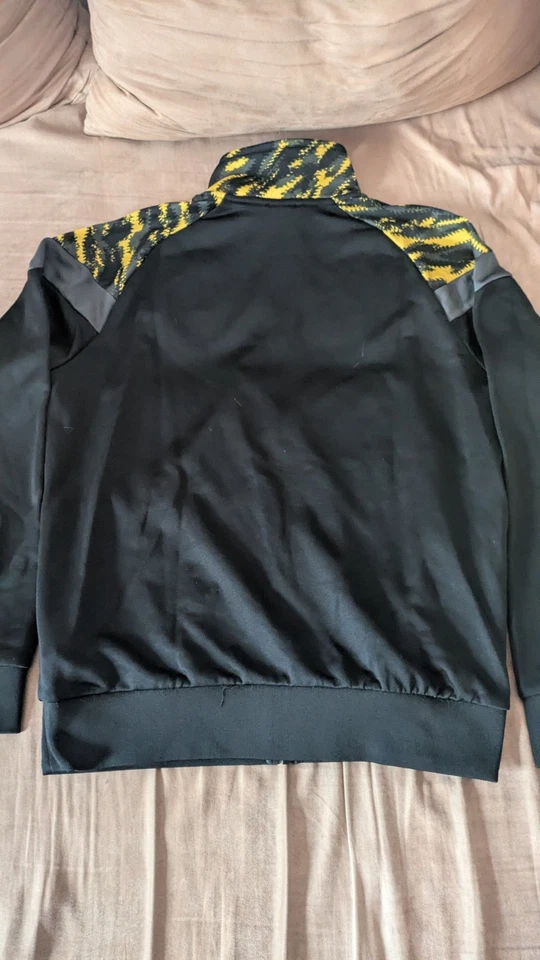 BVB Borussia Dortmund Iconic Jacke Gr L Puma sehr guter Zustand - Bild 4 von 4