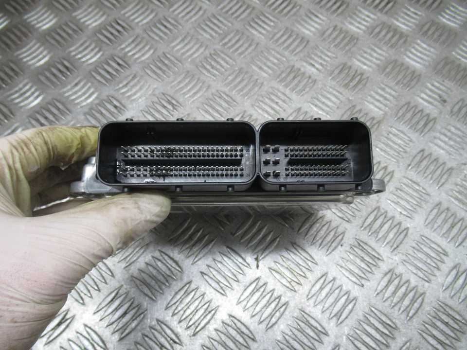 2013 BMW 3 320 D M-SPORT F30 2.0 DIESEL MANUAL MK6 ENGINE ECU (N47D20C) REF19630 - Image 3 of 4