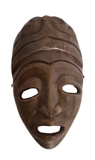 Vintage African Hand Carved Wooden Tribal Mask Wall Hanging 12” X 7”