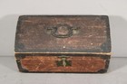 A GREAT 19TH C DOME TOP BOX WITH ORIGINAL BROWN & BLACK FEATHER GRAINED PAINT — photo 5