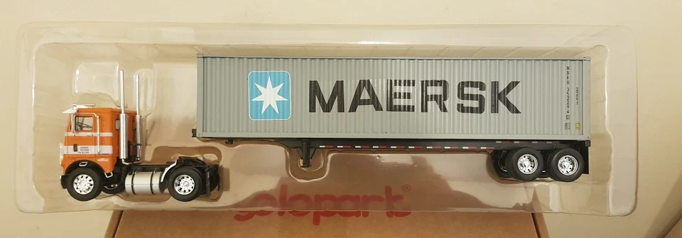 Camion Americano 1/43 ALTAYA N°11 Anerican Truck Freightliner COE (1976) N° 11 - Immagine 2 di 4