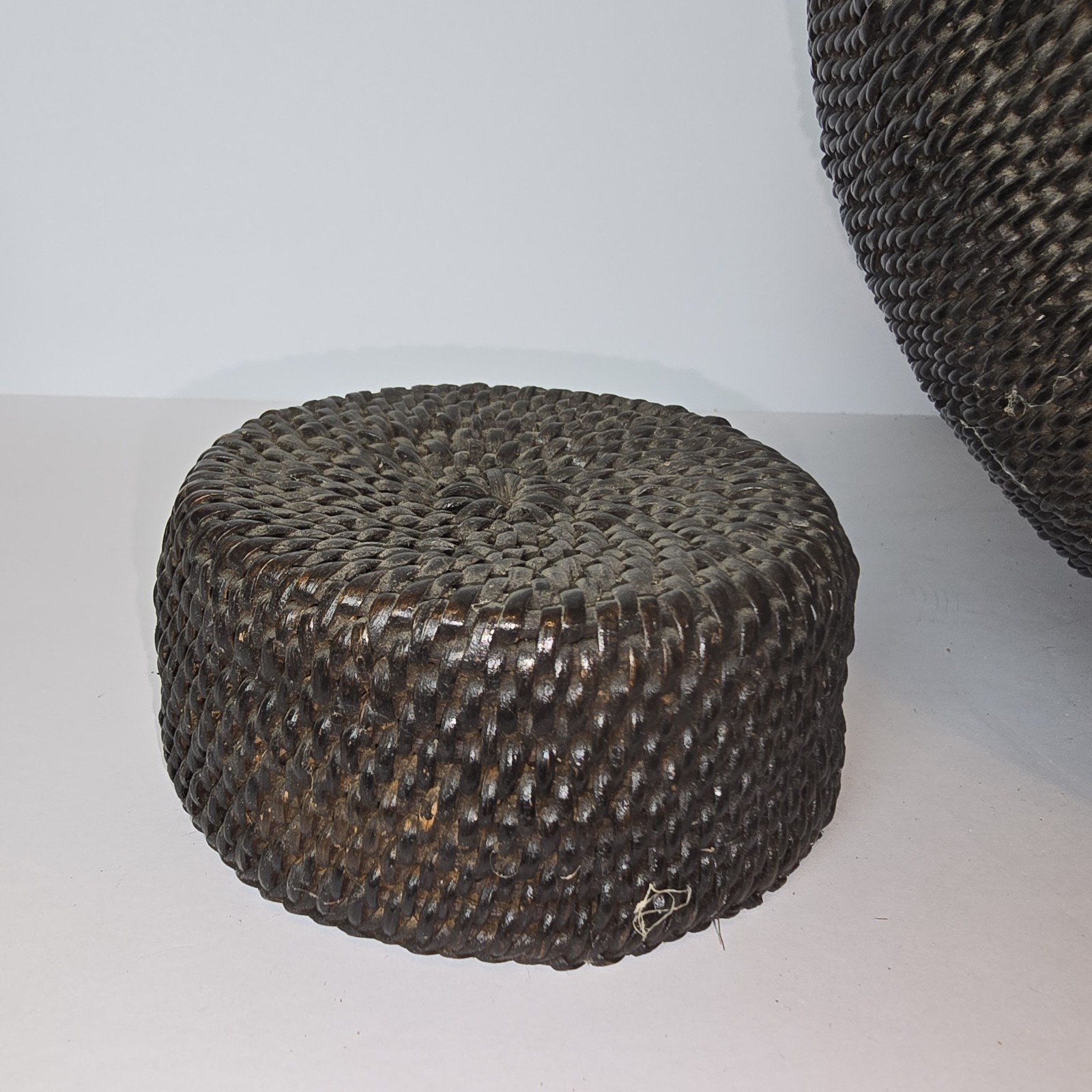 Antique Japanese Bamboo Ikebana Basket Vase Lid Handle Meiji Taisho Era Hanaire