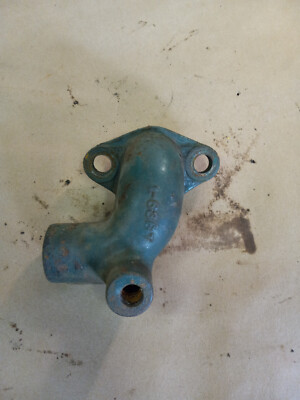 John Deere L, LA Lower water pipe L636T