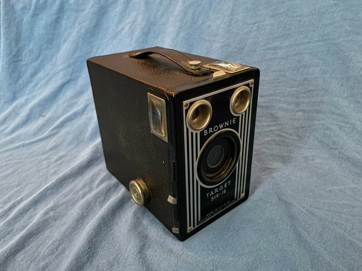 EASTMAN KODAK 社製　TARGET  SIX 16 Antique BROWNIE Target Six-16 Camera Art Deco Eastman Kodak Box