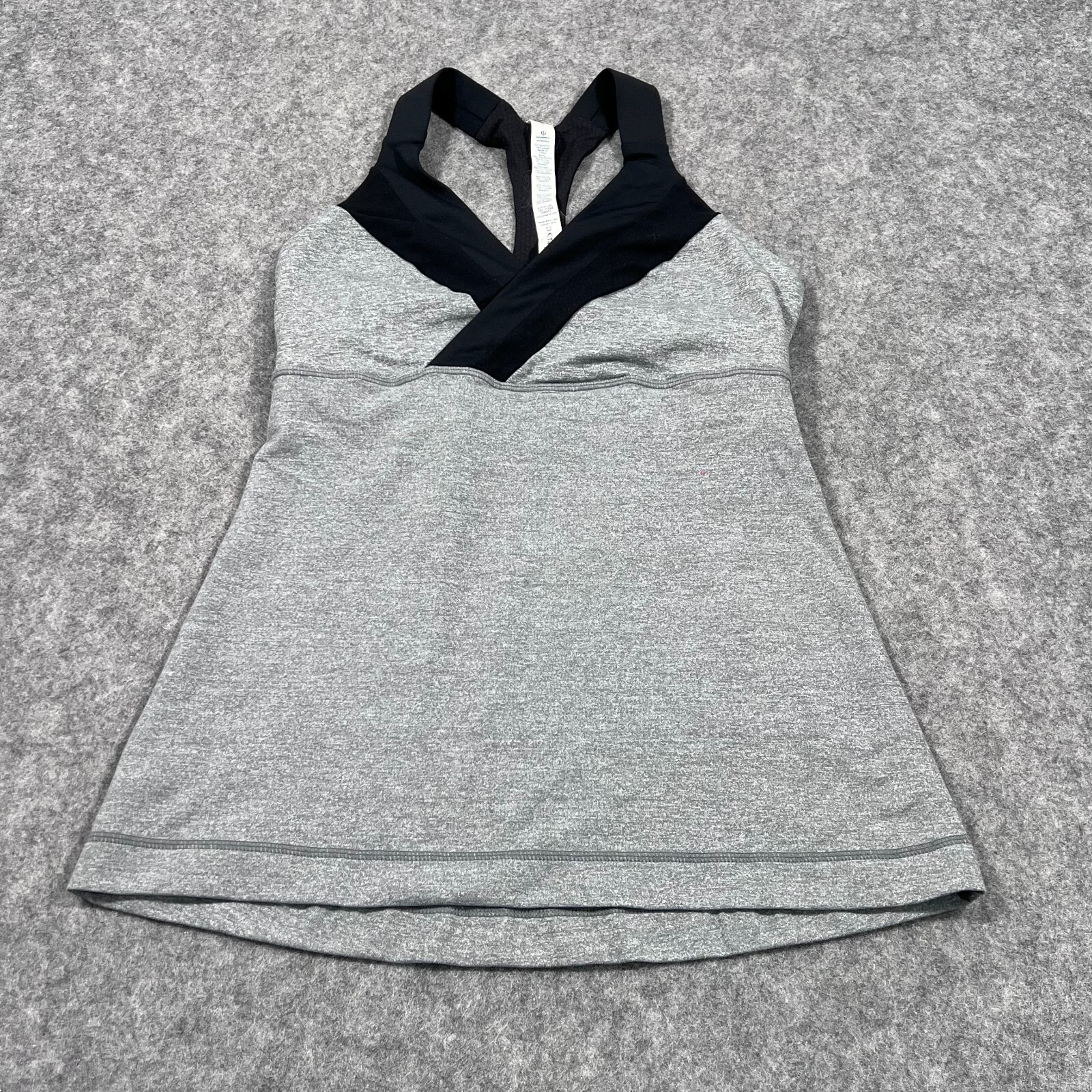 Lululemon Athletica Deep Breath Heathered Gray Black tank Top Women's Size 6