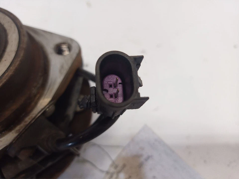 Buje delantero Chevrolet SSR 12003400 2005 Foto 2 de 4