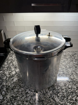 #ad Presto 23 Quart InductionCompatible PressureCanner Silver Aluminum $79.99