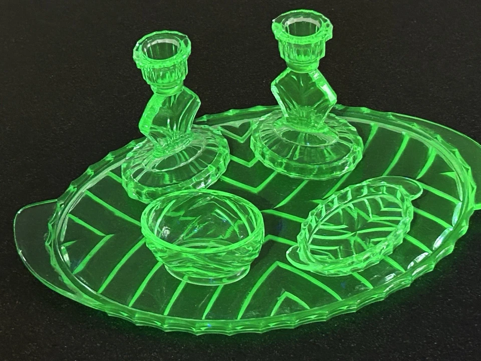 Walther & Söhne Uranium Glass 4 Piece Vanity Set Depression Glass VGC 1930s - Image 2 of 4