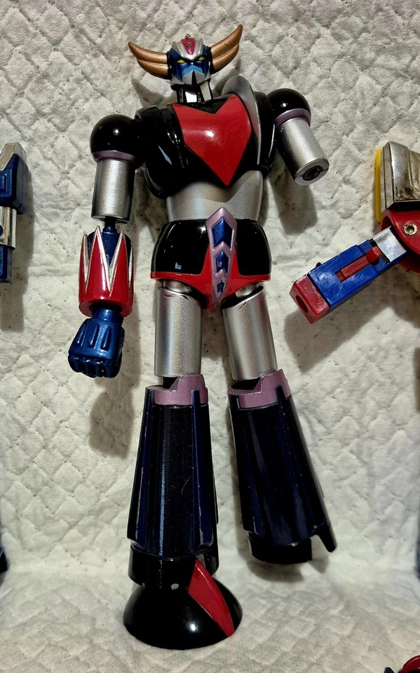 4 Ufo Robot Vintage Anni 70/80 Daitarn 3,bullmark, Godaikin,goldrake MadeTaiwan - Immagine 4 di 4