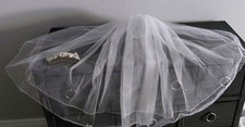Ivory Fingertip Tulle Net Wedding Veil with Pearl Edge Floral Hair Comb