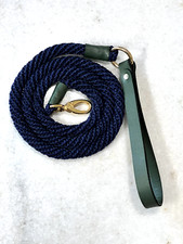 Dog Leash - Handmade with Acrylic Fiber and Genuine Leather