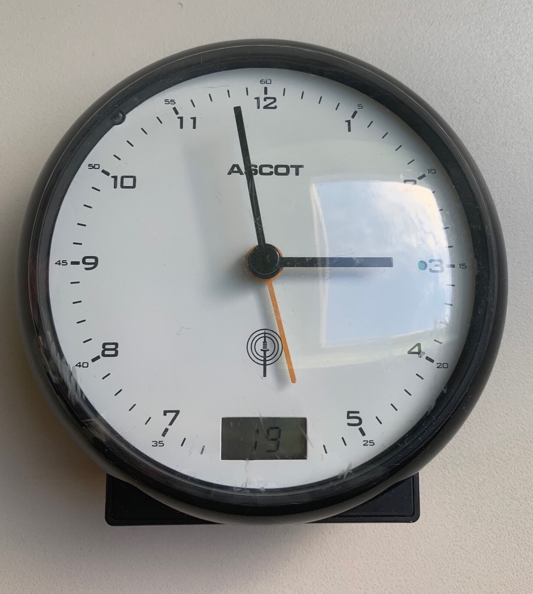 Ascot Design Ascot Radio Controlled Watch Ascot Radio Controlled