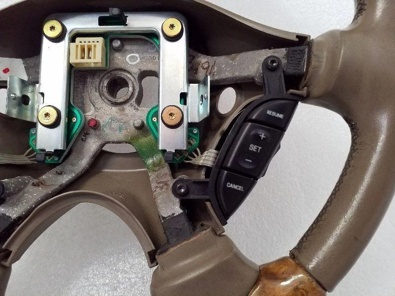 Volante Jaguar S-Type 2000-2002 bronceado Foto 3 de 4