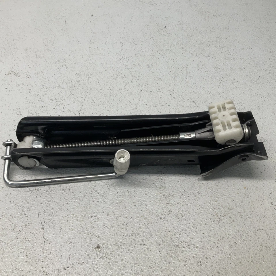 Mercedes Benz CLK500 2003 04 05 2006 gato de neumático de repuesto de emergencia A2035830715 OEM* Foto 3 de 4