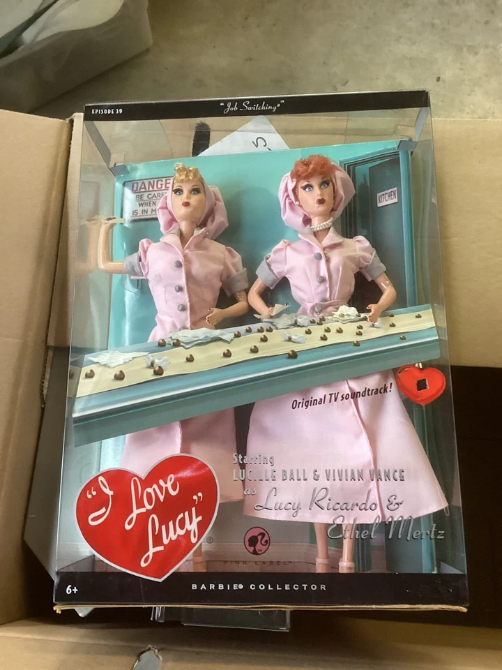 Barbie,Set of 2 , The Operetta- 38 Lucille Ball, Lucy & Ethel Switching Jobs-39 - Изображение 4 из 4