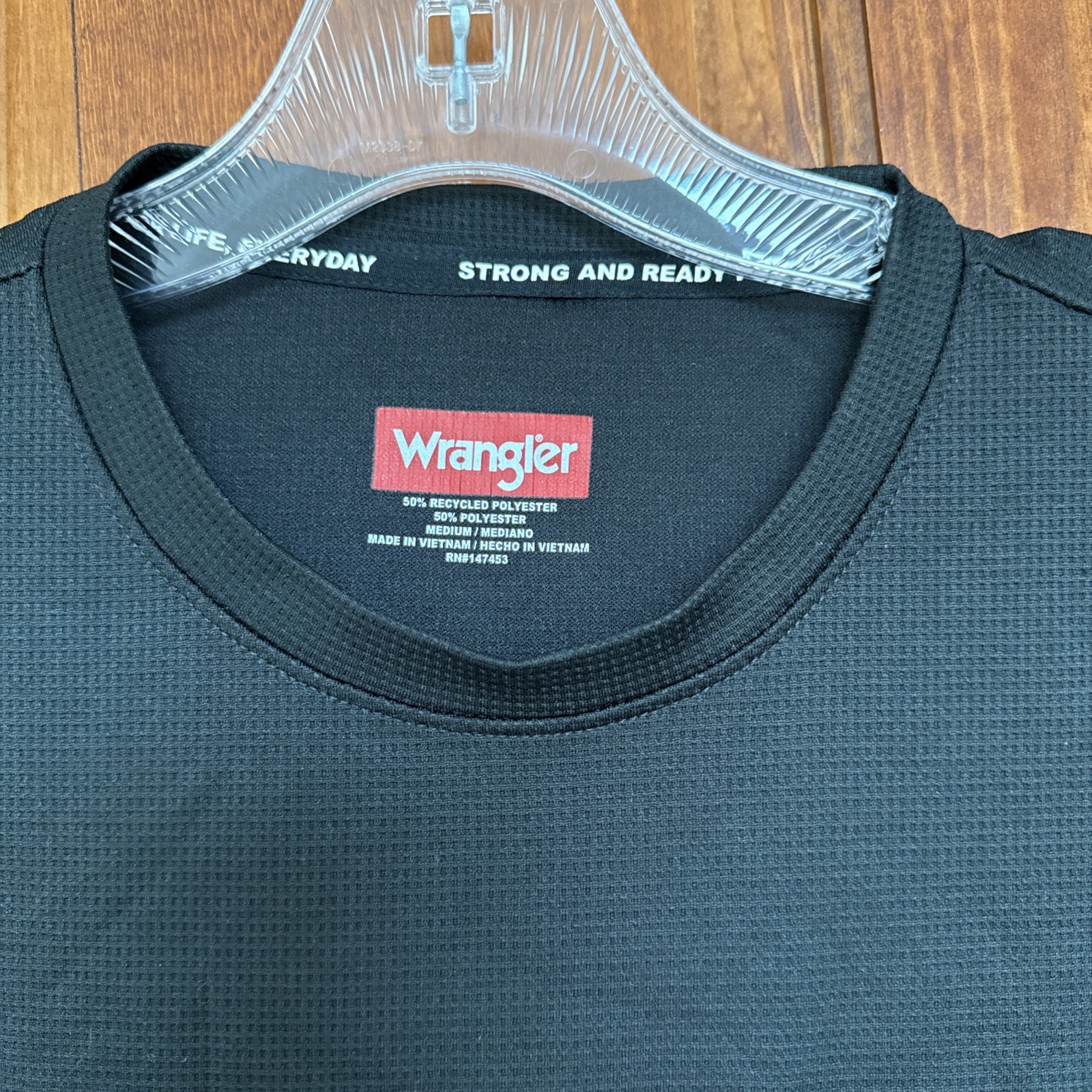 Mens Wrangler Workwear Performance Layer Black To… - image 3