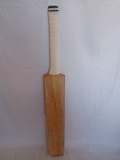 Used BDM Fire Grade 2 Short Handle Englsh Willow Cricket Bat 2lb 8oz