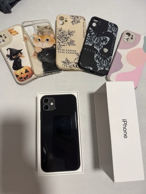 Apple Iphone 11 Schwarz 128gb Akku Kapazität 81% Ohne Simlock mit Zubehörpaket