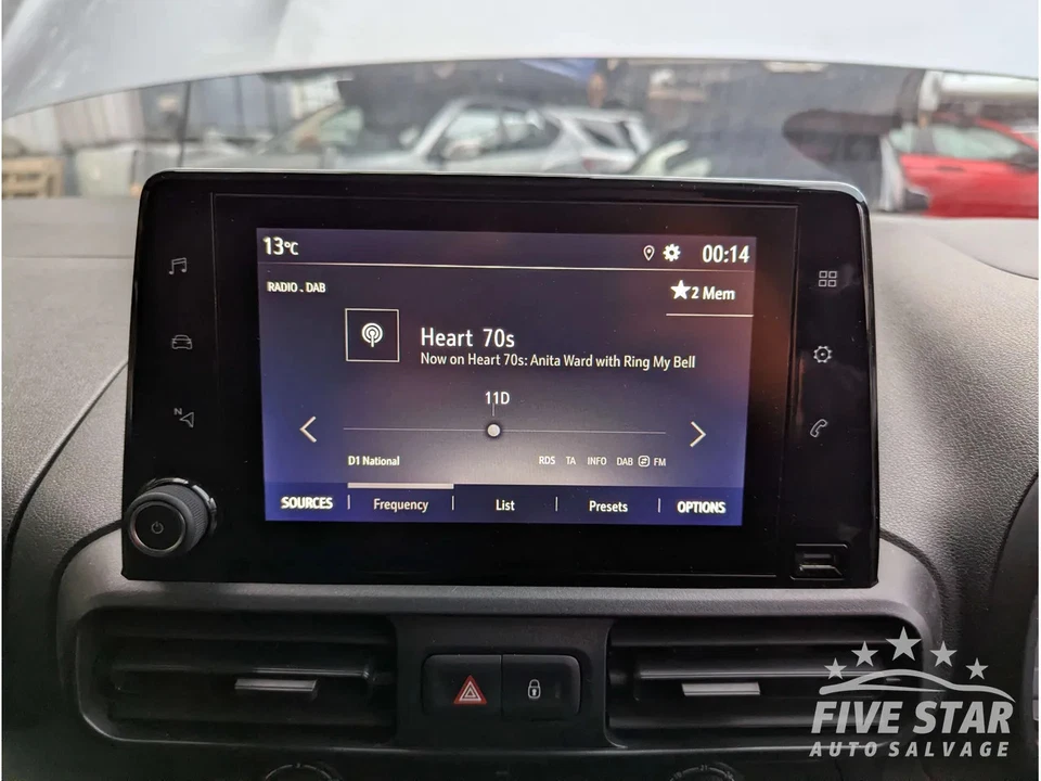 Vauxhall Combo Radio Multimedia Display Screen 2023 4/5dr MK4 (E) K9 - Image 2 of 4