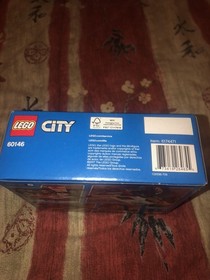LEGO CITY: Stunt Truck (60146)