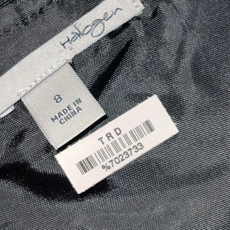 Halogen "Little Black Dress" Womens Size 8 V-Neck Sleeveless Silk Blend - Image 4 of 4