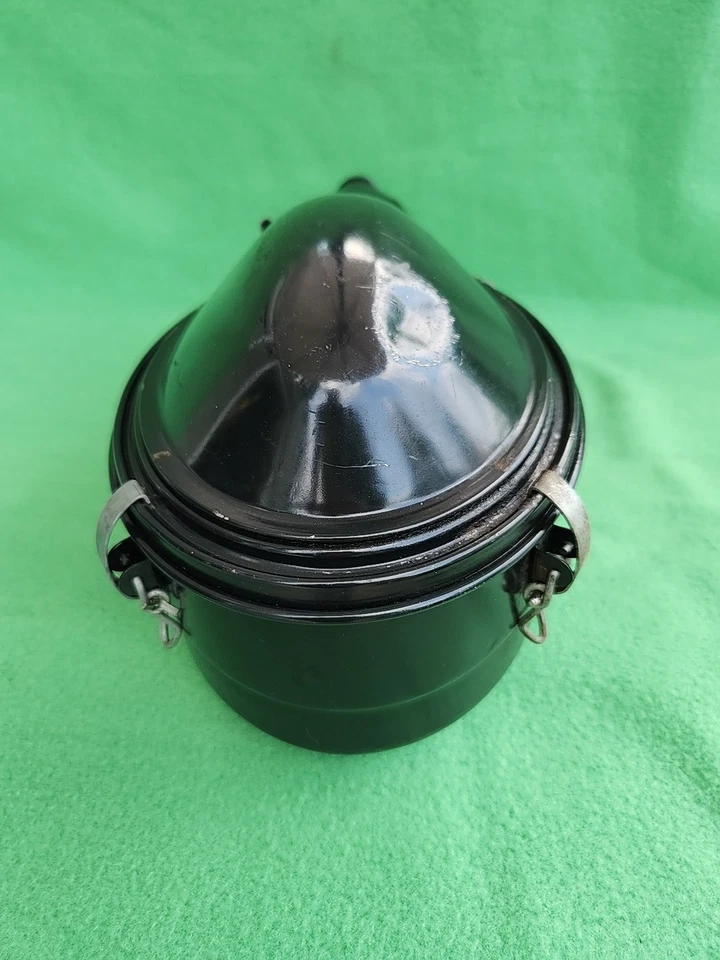 1969 1970 Volkswagen VW Type 1 Bug Beetle Oil Bath Air Cleaner Filter Vintage OE - Image 4 of 4