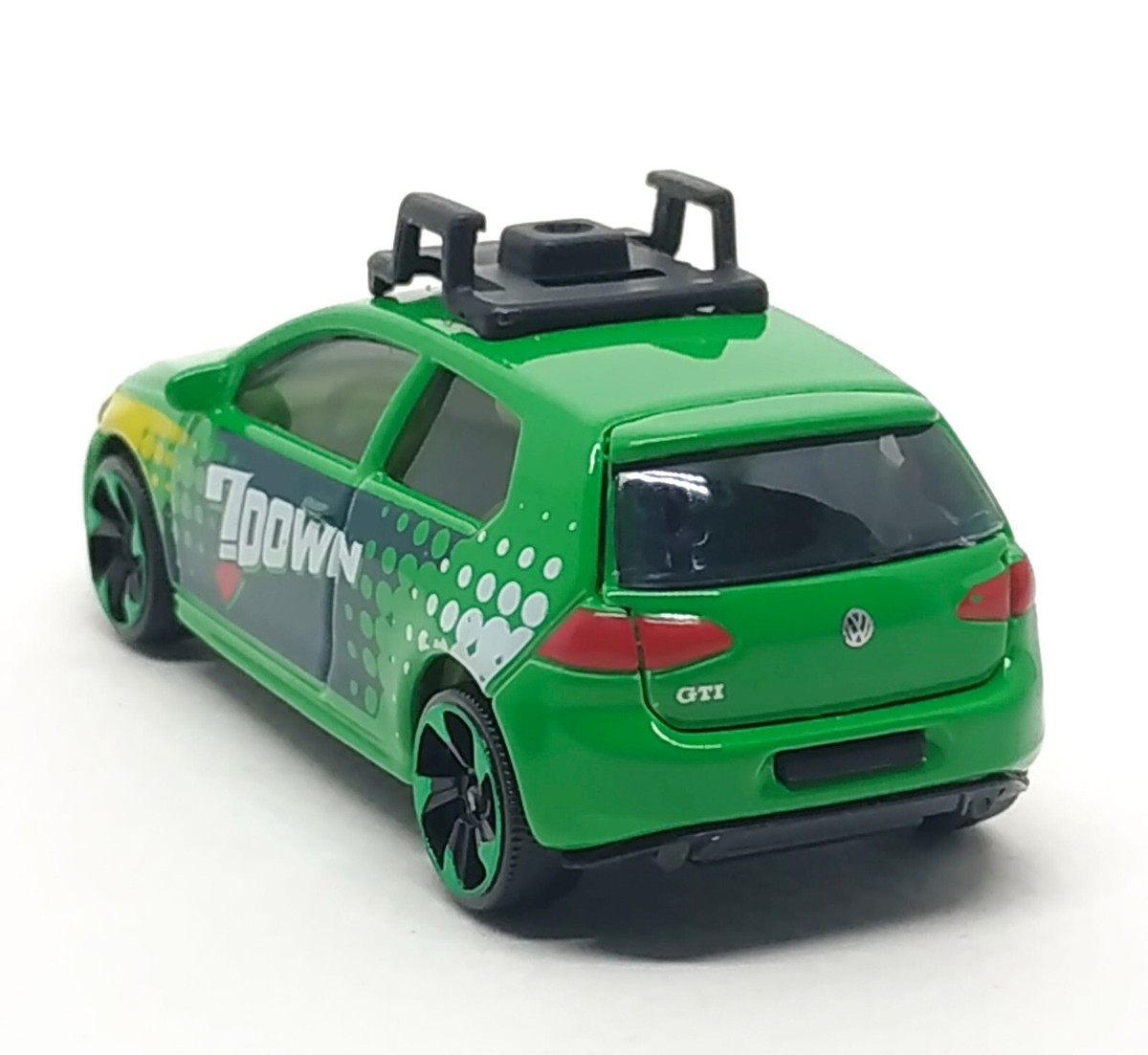 Volkswagen Golf ミニカー7台セット s-l1200.jpg