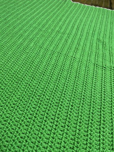 Vintage Handmade Crochet Baby Blanket Afghan Green with Pink trim and Rose 38x38 - Picture 4 of 4
