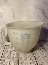 Vintage Tupperware #1288 Measuring Bowl Cup Blue & Red NO LID 4 Cups