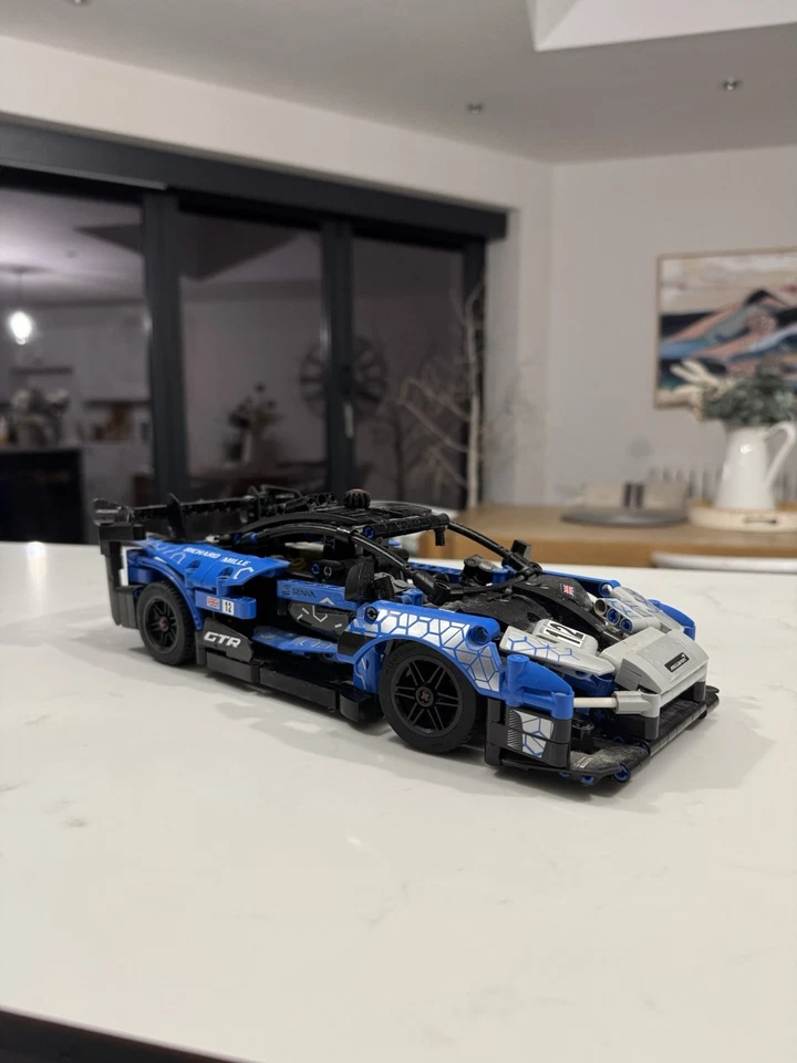 LEGO Technic 42123 McLaren Senna GTR, photo 1 of 3