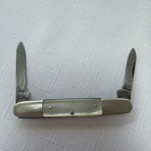 Vintage UNION CUTLERY CO 2 Blade Folding Pocket Knife OLEAN NY Mother of Pearl