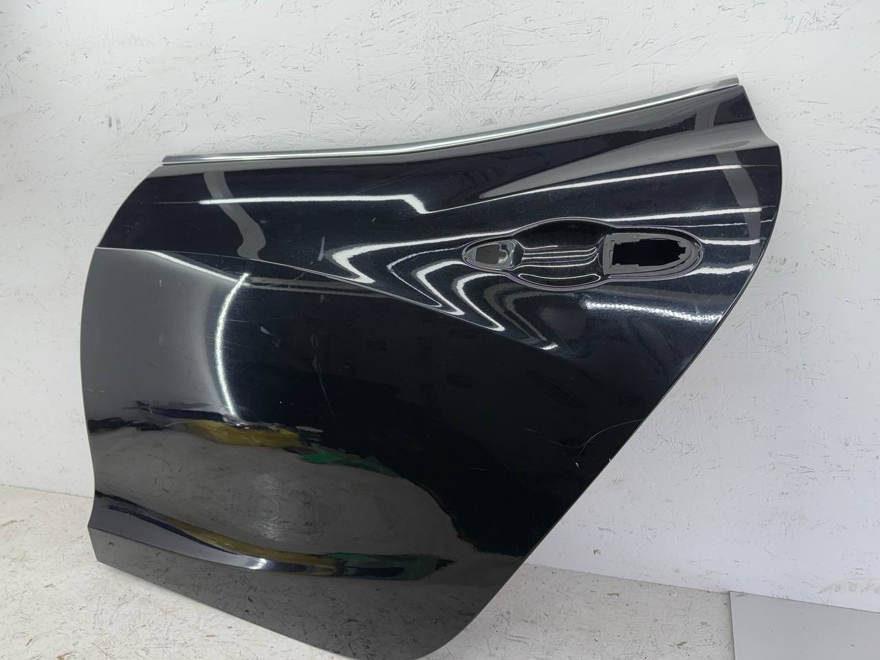 2014-2020 Maserati Ghibli Rear Left Door Shell Black