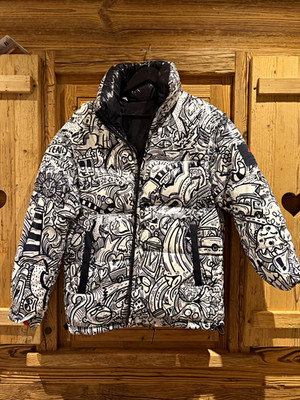 Peuterey wendbare Daunenjacke M kurz Nylon mit Kapuze grafisches Muster
