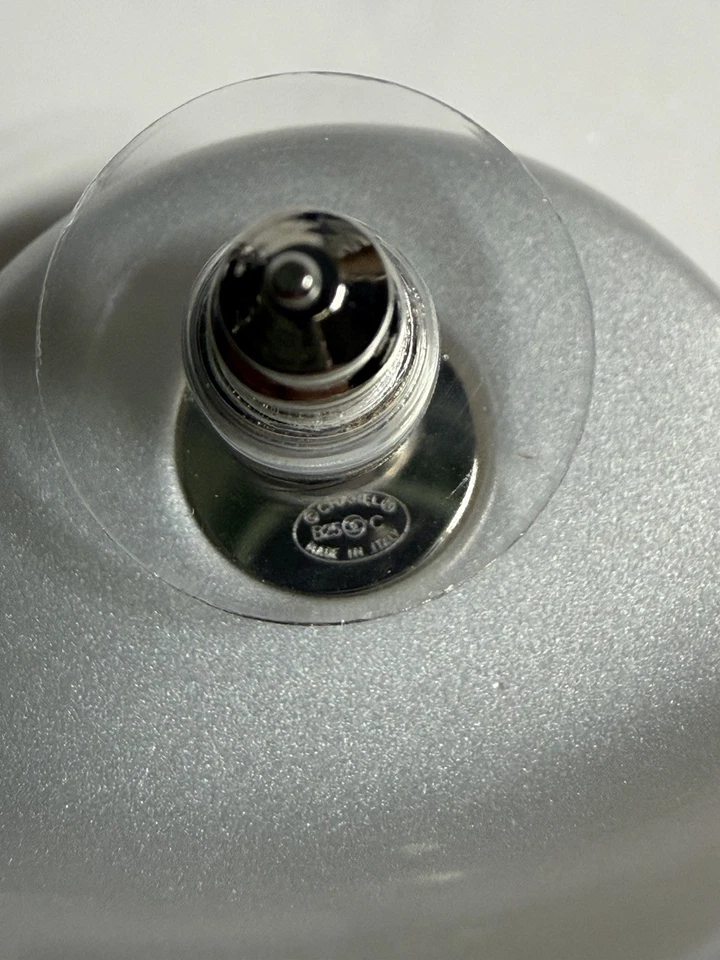 Chanel Vintage CC Grey Pearl Earrings {Excellent Condition} - Image 4 of 4