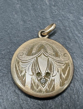 ANTIQUE GOLD FILLED PHOTO LOCKET WITH GREAT PHOTOS N122