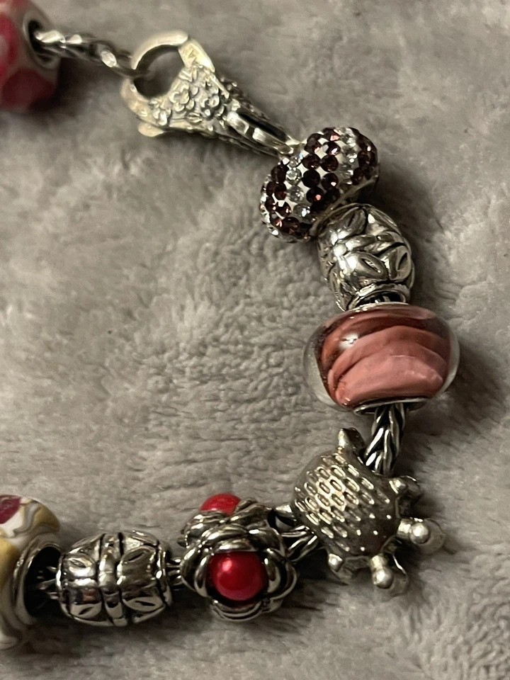 Pulsera Trollbeads y broche de encaje con 13 cuentas y dijes raros, retirados y difíciles de encontrar Foto 2 de 4