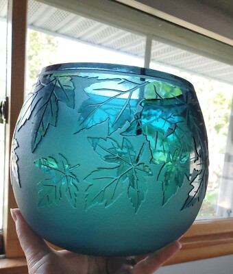 Ken Benson LS Cameo Etched Art Glass Teal Maple Leaf 7'' Bowl Vase Signed