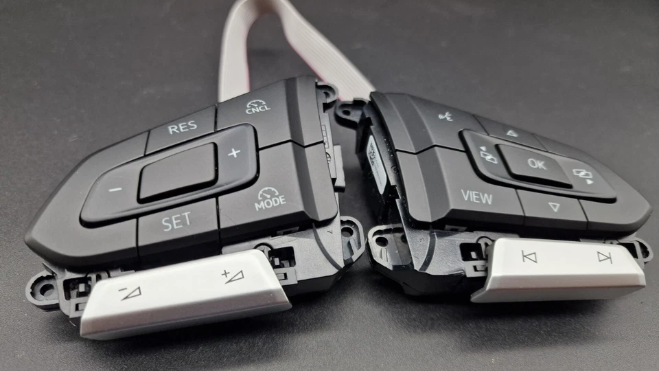 Volkswagen VW MK8 Steering Wheel Buttons Arteon Passat Golf T-Roc 571959442 - Image 4 of 4