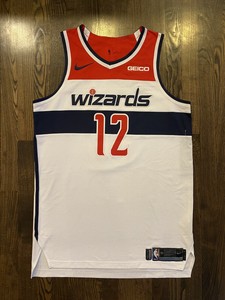 kelly oubre jersey nike