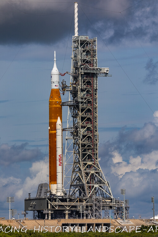 2022 SEPT 8x10 Photo NASA SLS Artemis 1 Moon ROCKET LC-39B ESA