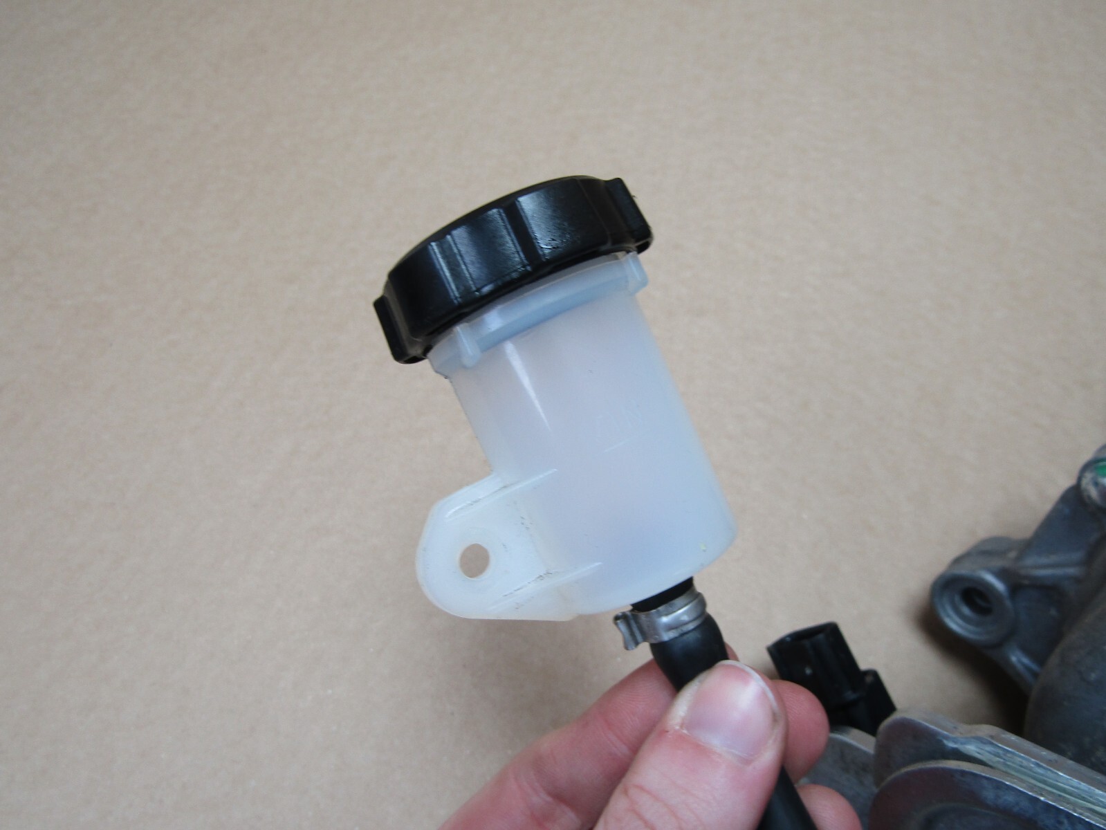 Piaggio MP3 500 LT Sport ABS 2018 2,717 miles hydraulic pump (12538) eBay