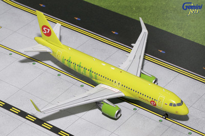 GEMINI JETS S7 AIRLINES SIBERIA AIRBUS A320(S) 1:200 DIE-CAST VP-BOL G2SBI651