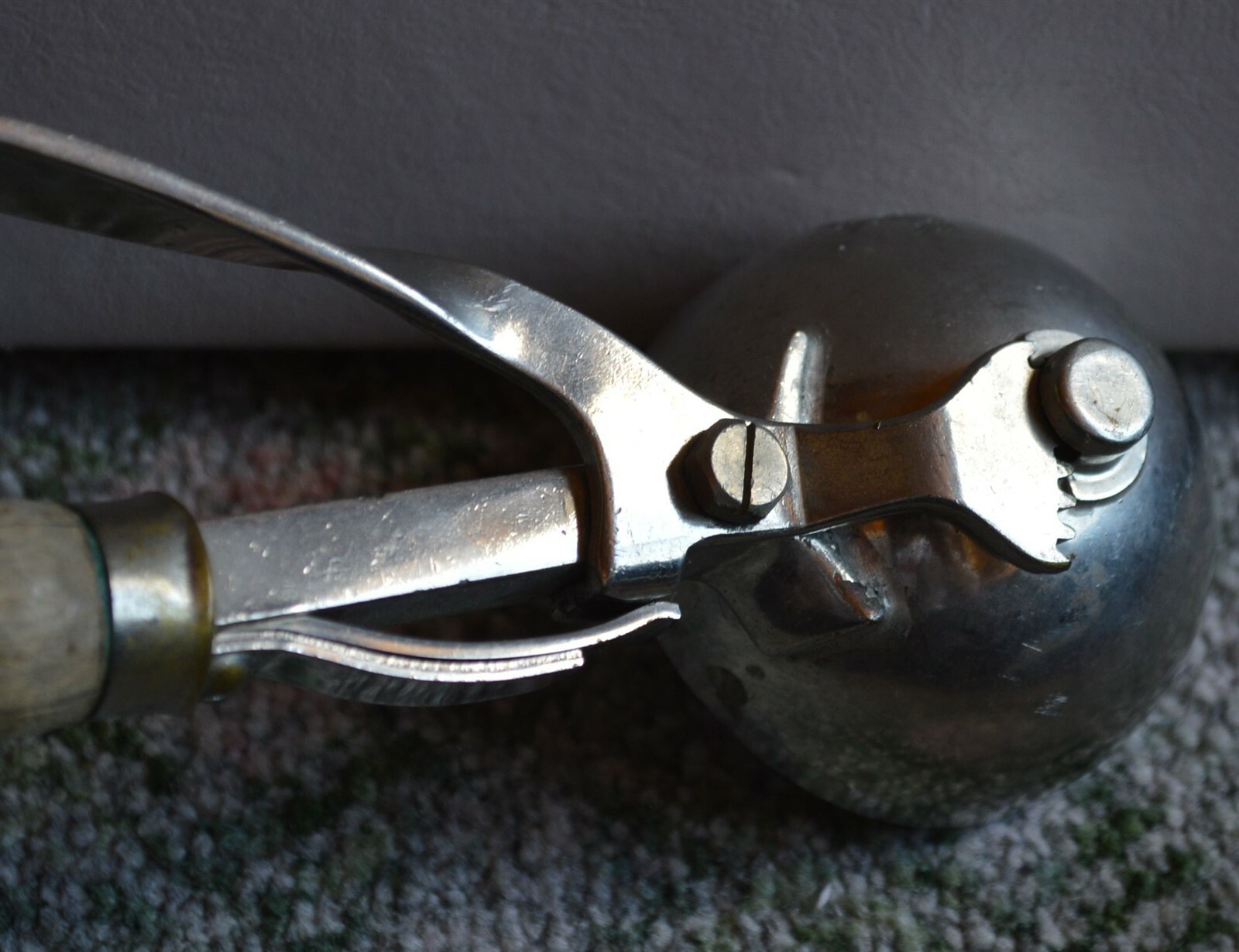 3 Benedict Indestructo ice cream scoop LEAF SPRING operated mechanism