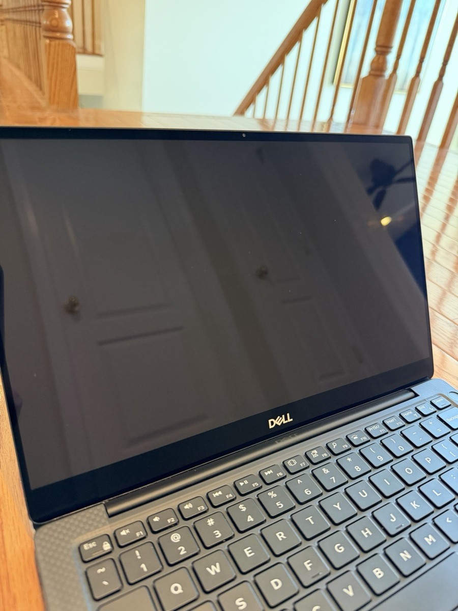 Dell XPS 13 7390 | 1TB SSD, 16GB Ram, 10th Gen i7, 4K Touchscreen